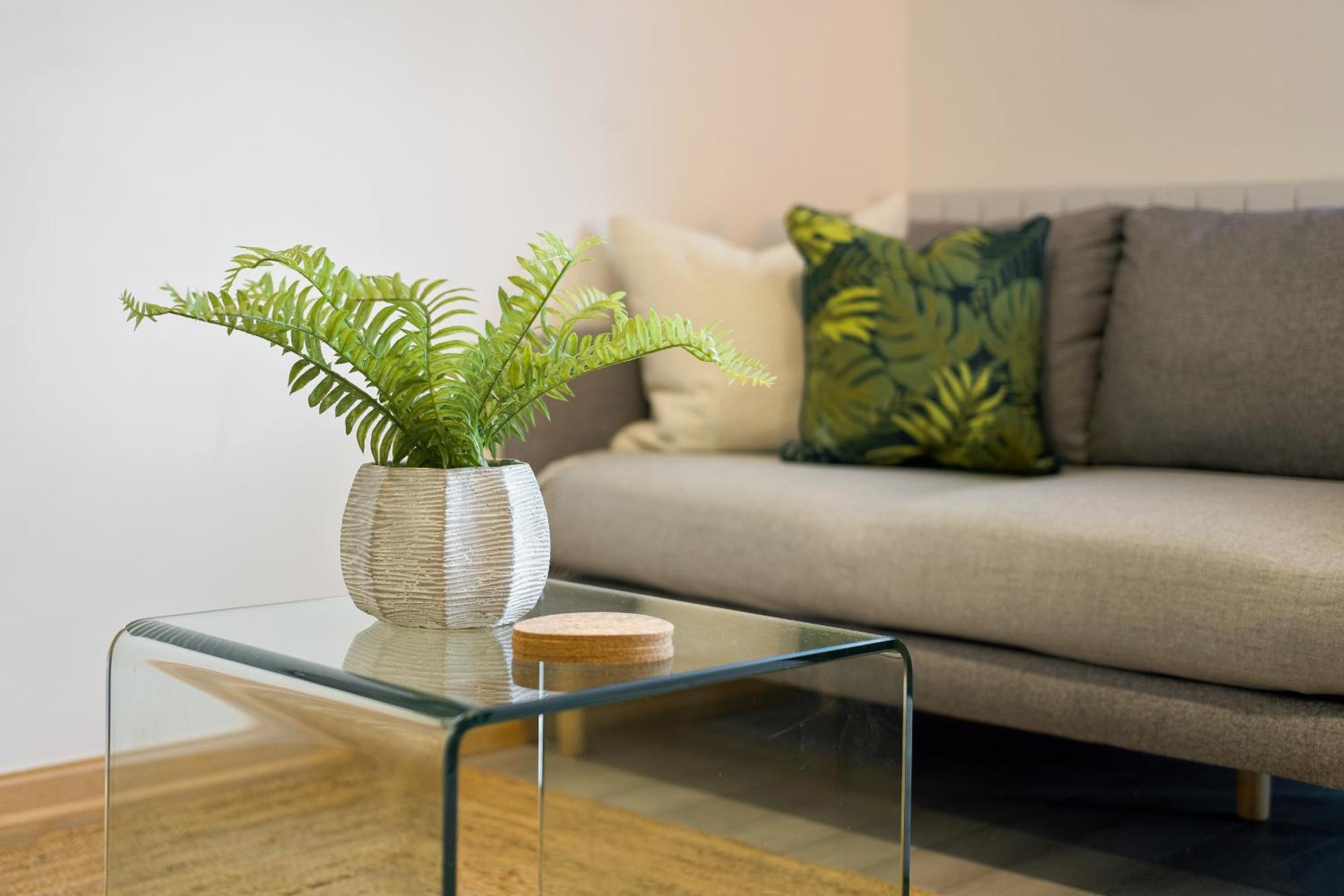 Large, Newly Renovated, Three Bedroom Town Centre Split Level Apartment With Free Parking, Sleeps Seven - Walking Distance To Beach Bournemouth Exterior foto